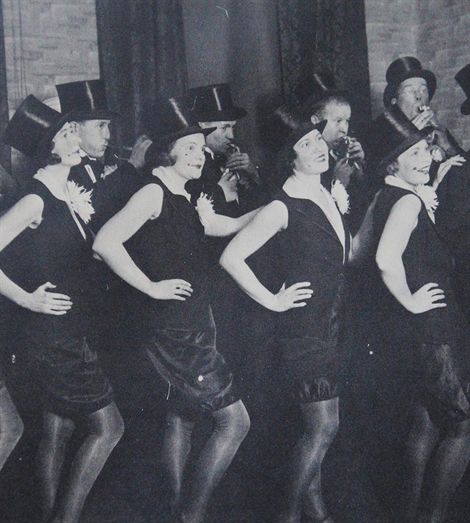 Photo: The employees celebrated Christmas in jazz cabaret style at the beginning of the 1930s.