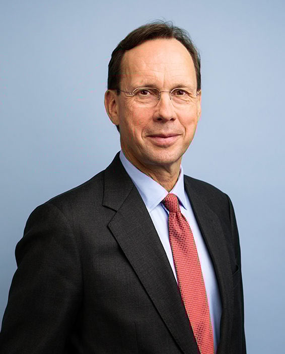 A portrait of Sampo Group CEO Kari Stadigh.